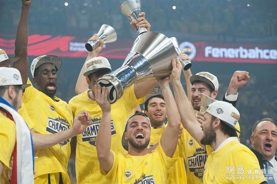 阿隆索：我又和主席谈过了，气氛很好（阿隆索：已再度与主席对话，氛围融洽）