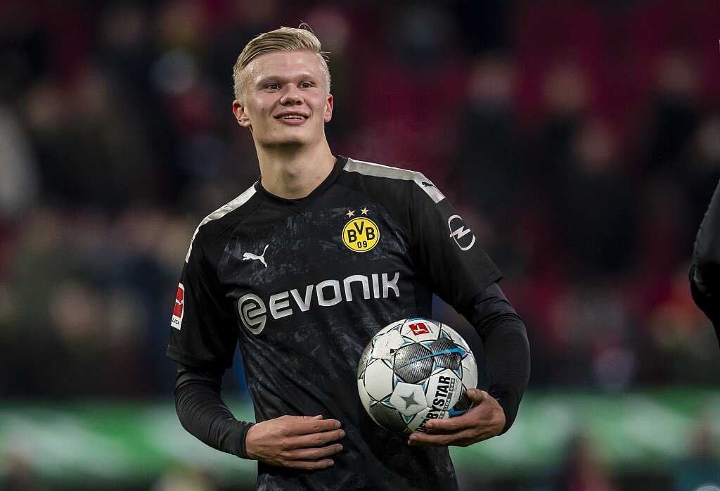 巴萨新星登场攻入制胜球（巴萨小将替补登场打入绝杀）