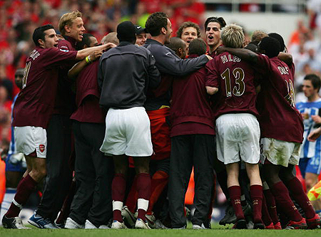 图片报：谢什科对加盟纽卡和曼联持开放态度，他更倾向于曼联