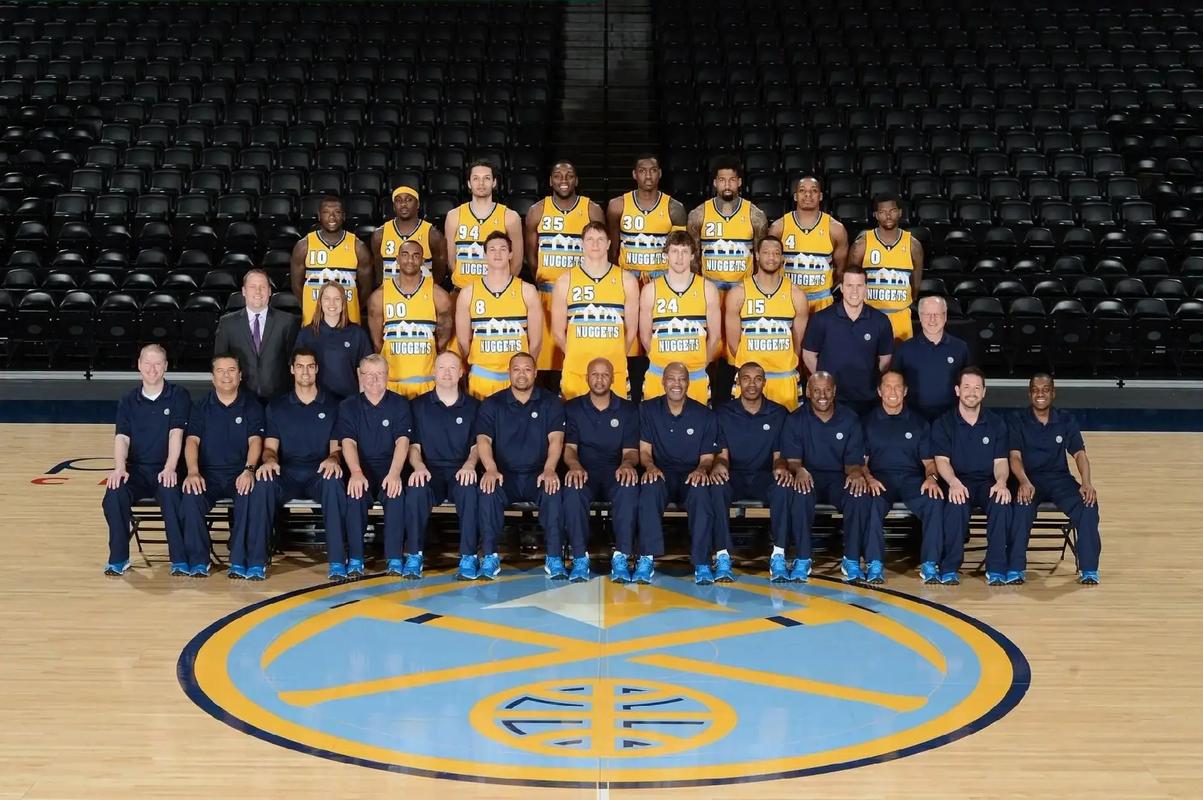 泰晤士：埃弗顿2700万镑报价迪布林被拒，考虑提高报价（泰晤士报：埃弗顿2700万英镑求购迪布林遭拒，或提高出价）