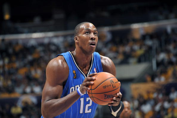 英超争四大战愈演愈烈（英超前四之争日趋白热化）