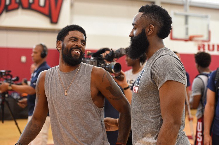 维蒂尼亚是第九位欧冠对英格兰球队戴帽球员，也是葡萄牙首人（维蒂尼亚欧冠面对英格兰球队上演帽子戏法：历史第九人、葡萄牙第一人）